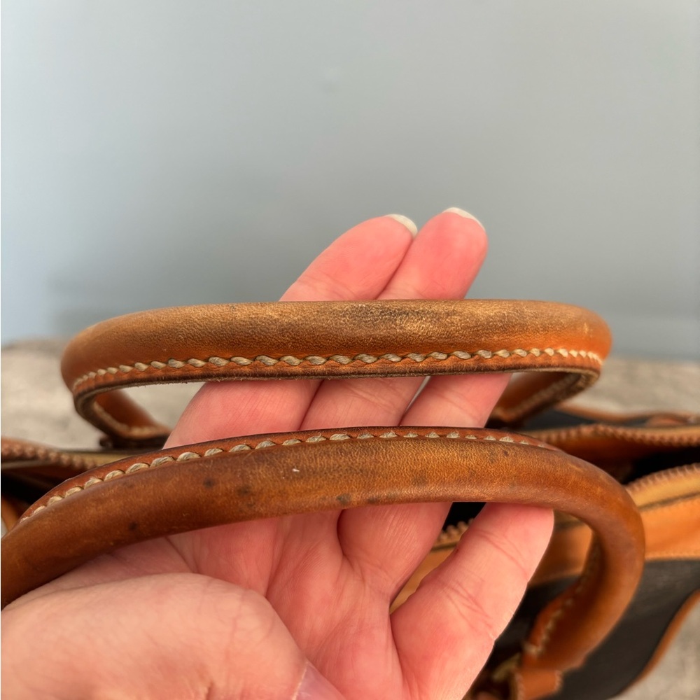 VINTAGE Dooney & Bourke All Weather Leather Handle Bag Black Brown With FLAWS - Picture 13 of 13